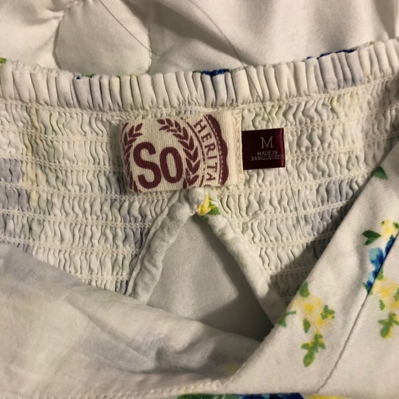 Spring dress - Picture 3 of 4